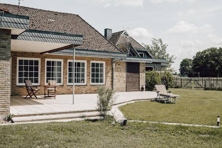 Ferienwohnung für 5 Personen, mit Terrasse und Garten sowie Ausblick in Rodewald