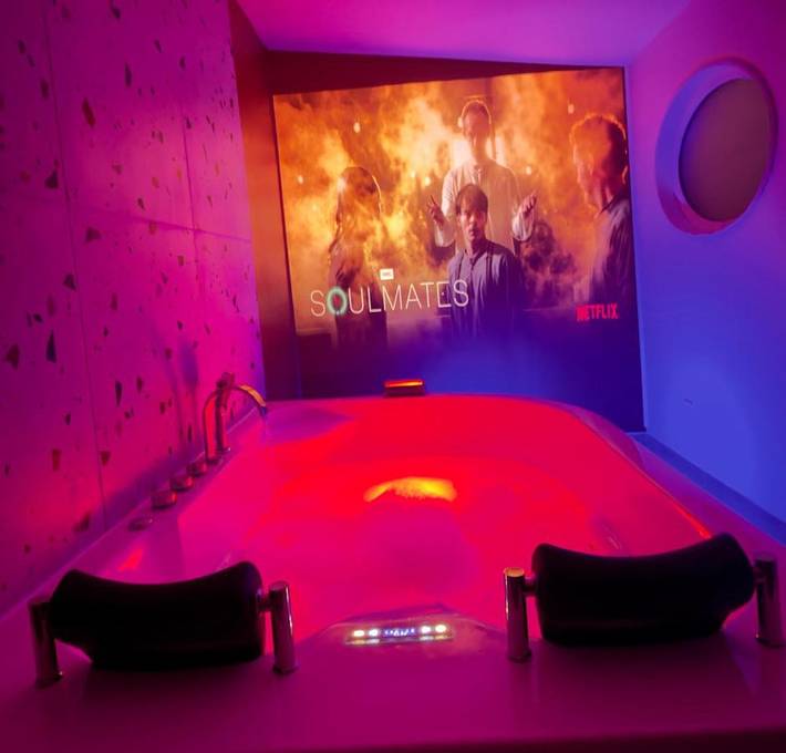 Location de vacances pour 2 personnes, avec jardin ainsi que jacuzzi et balcon dans Saint-Léonard (Pas-de-Calais)