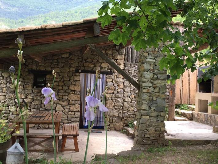 Location de vacances pour 8 personnes, avec piscine et terrasse ainsi que jardin et vue à Barrême - 2