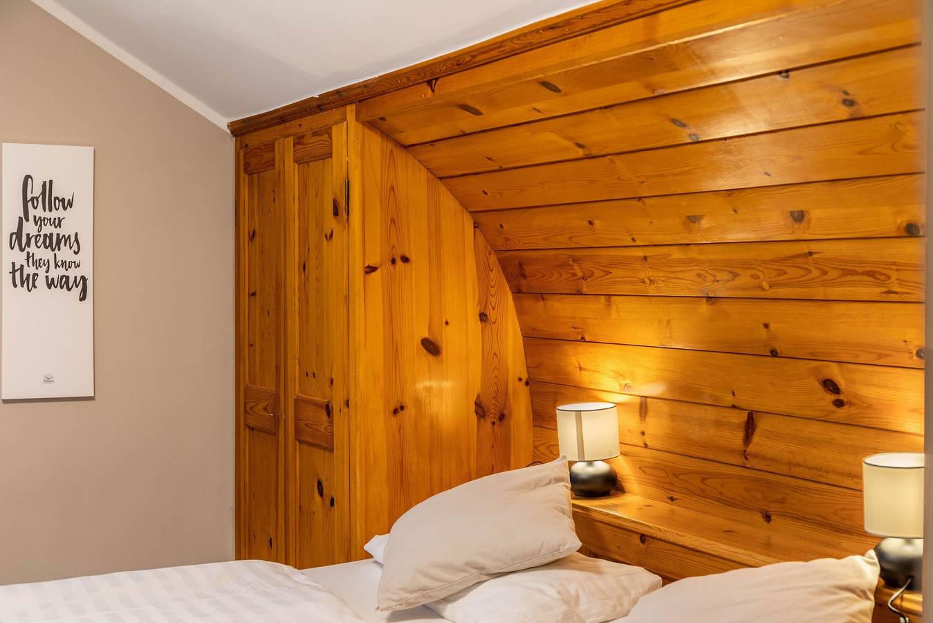 Room 16 (budget double room) with mountain view, balcony and Wi-Fi in Seefeld in Tirol, Innsbruck Land