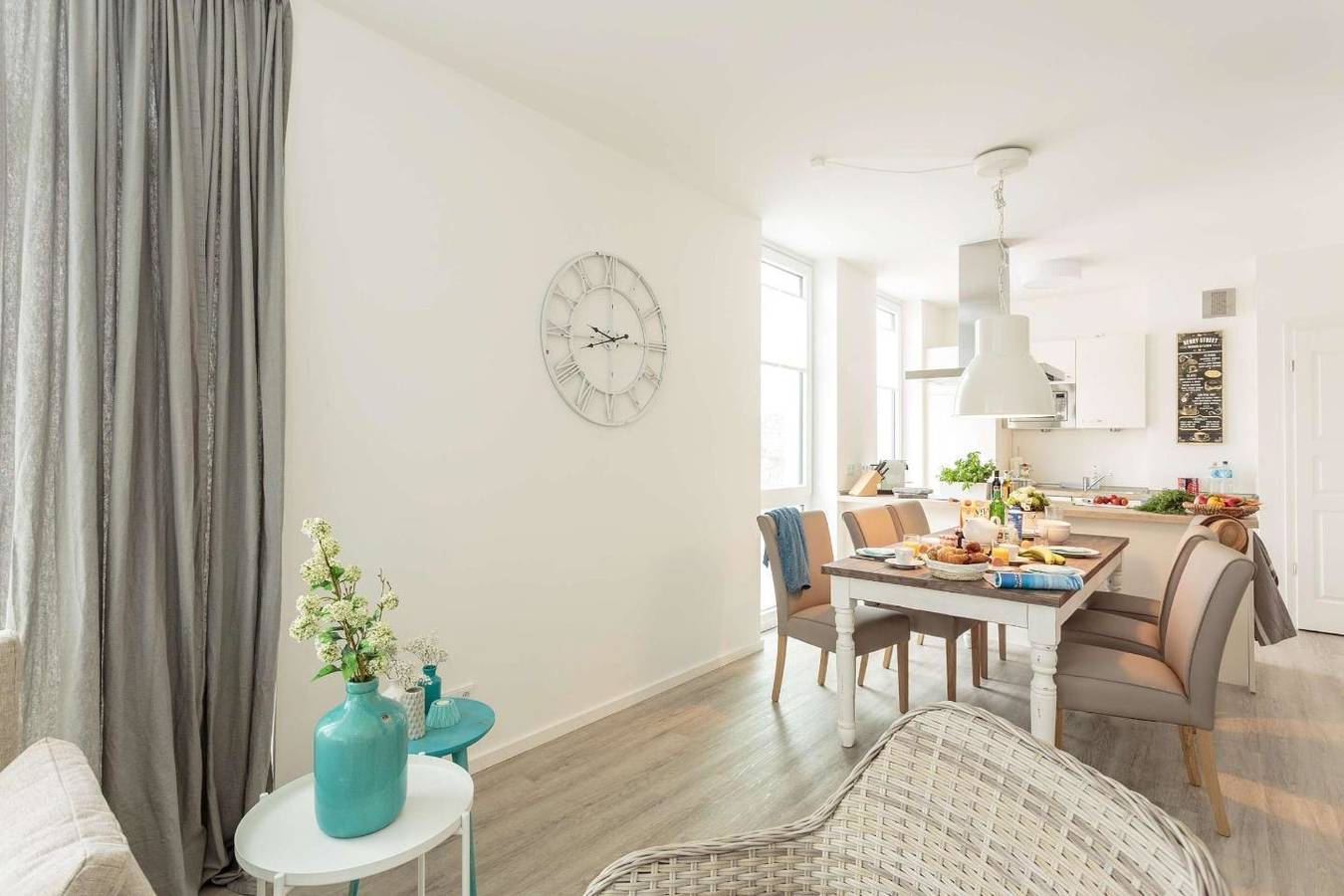 Ganze Wohnung, Strand und Meer vor der Tür - Ferienapartment an der Ostsee mit Meerblick in Südstrand Pelzerhaken, Ostholstein