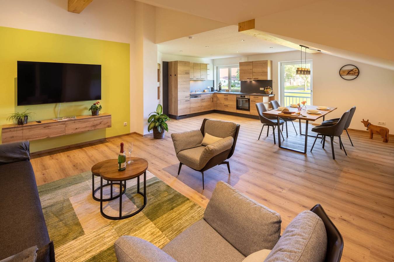 Ganze Wohnung, Ferienwohnung Egg-Hof" mit Bergblick, privater Terrasse und Wi-Fi in Bad Grönenbach, Bayerisch Schwaben