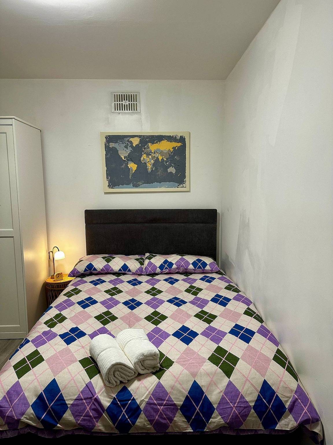 Entire studio, Tranquil Studio Retreat in Dublin 22 with Garden and Bbq in South Dublin, County Dublin