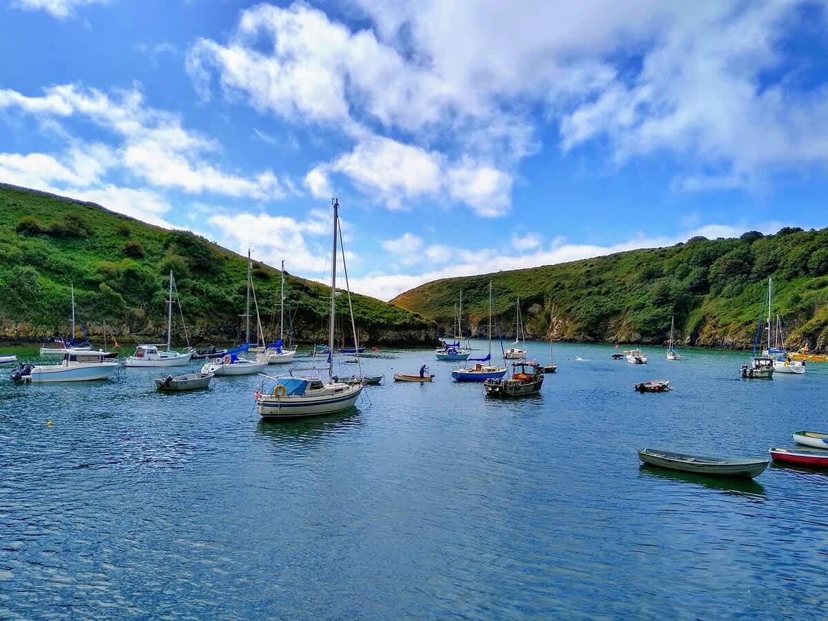 Charming 18th-Century Cottage in Solva's Heart in Solva, Pembrokeshire
