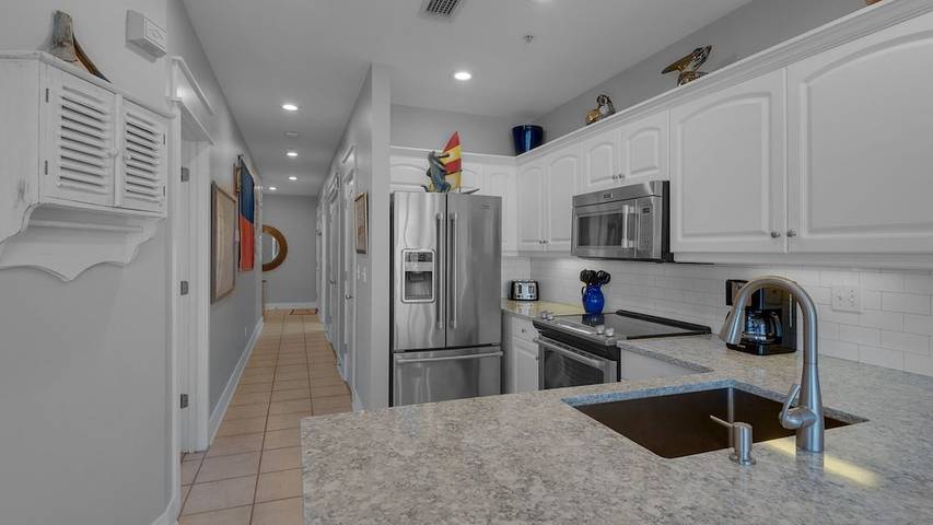 Vacation rental for 8 people, with pool and balcony in Alys Beach