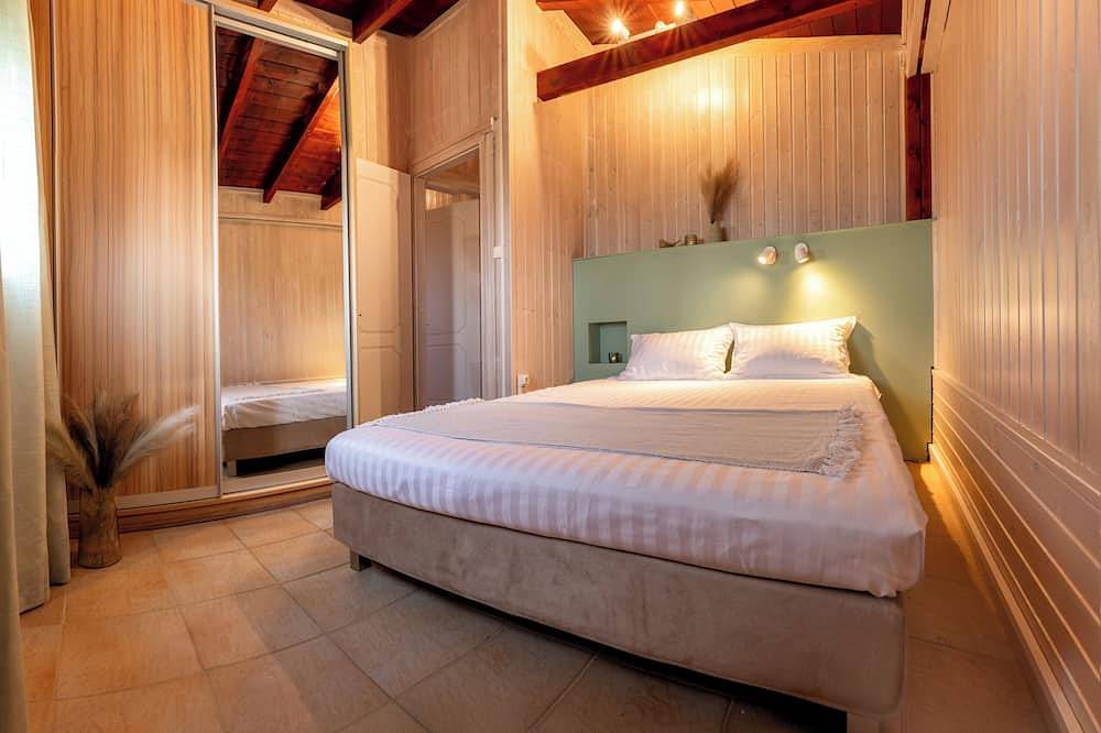 Ganze Wohnung, Cozy 2-bedroom apartment with Ac, Wifi in delightful Anissaras in Iraklio-Heraklion und Umgebung