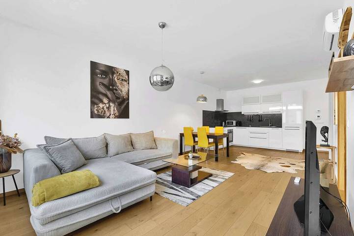 Ferienwohnung für 4 Personen, mit Balkon in Bratislava