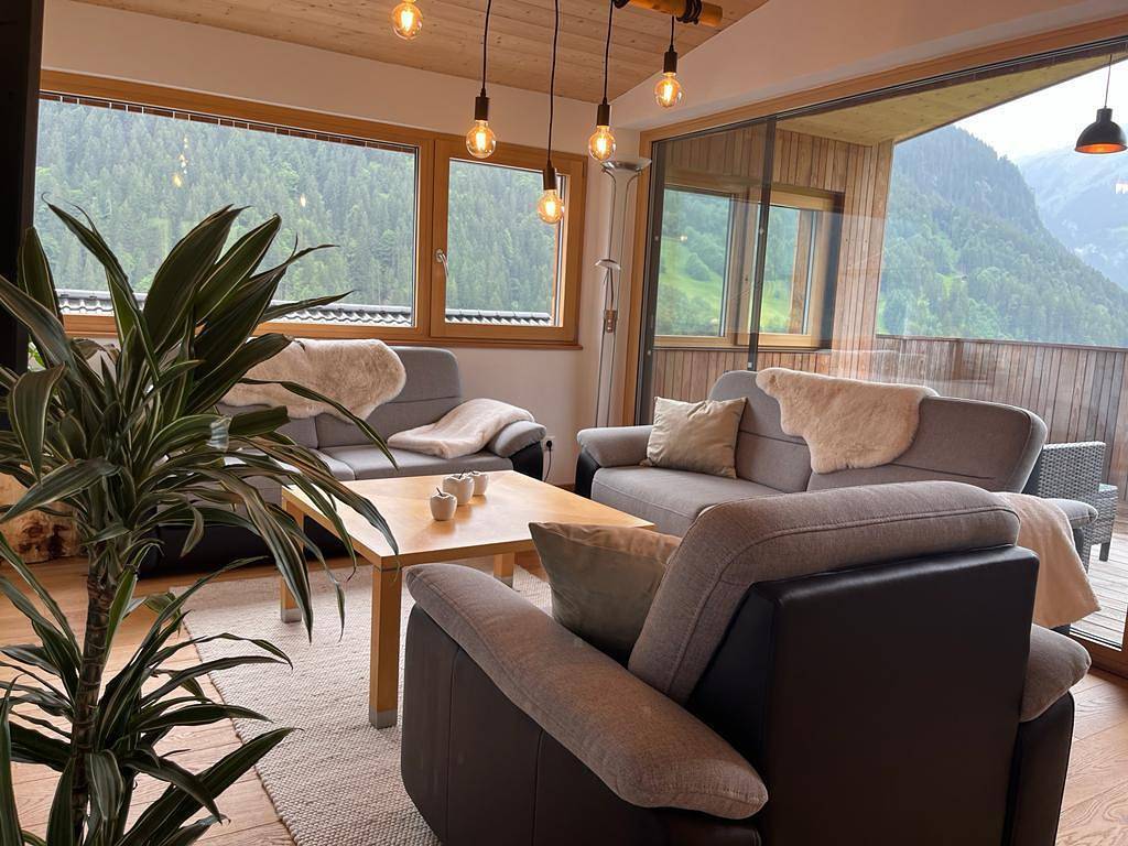 Ganze Ferienwohnung, Appartement/Fewo, Dusche, Wc, 2 Schlafräume in Sankt Gallenkirch, Verwall