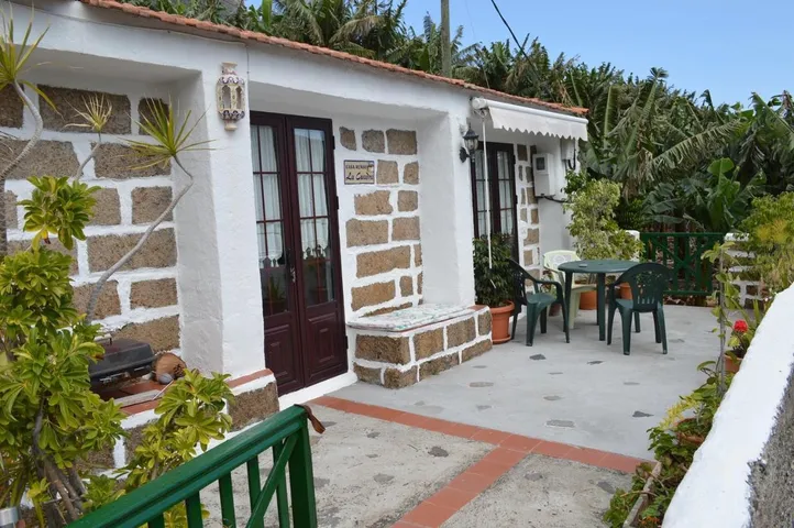 Casa de vacaciones para 4 personas, con vistas además de jardín y piscina, Familias con niños - 1