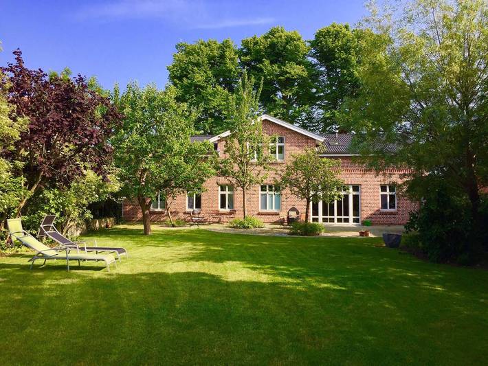 Ferienhaus für 15 Personen, mit Balkon und Terrasse sowie Sauna