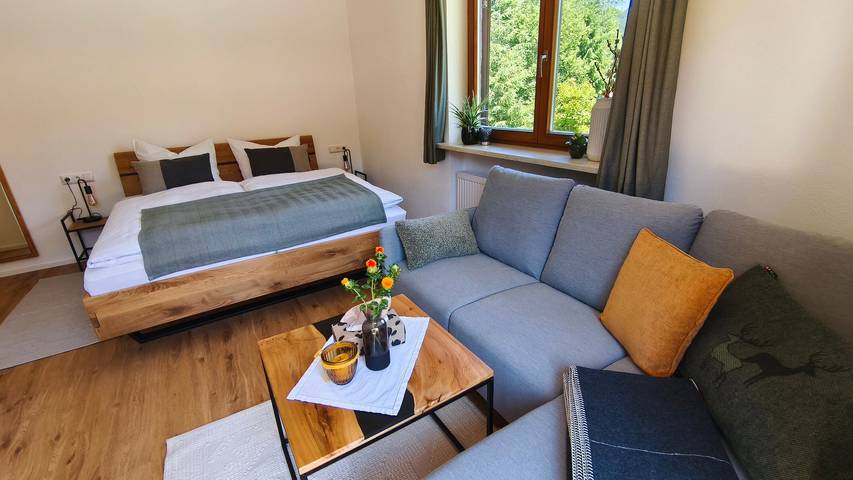 Ferienwohnung für 2 Personen, mit Balkon in Reit im Winkl