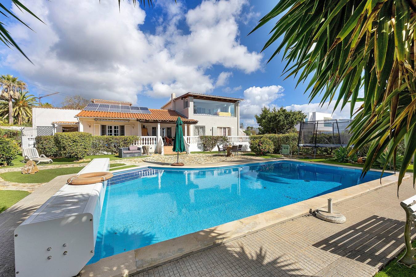Villa 'Casa Romana' with Sea View, Shared Pool and Wi-Fi in Luz, Faro District