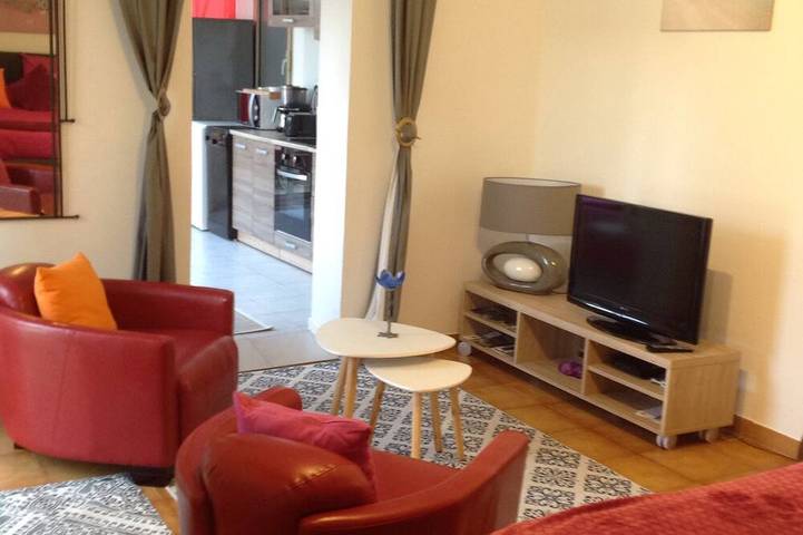 Gîte pour 3 personnes, avec jardin et terrasse, animaux acceptés à Eccica-Suarella - 4