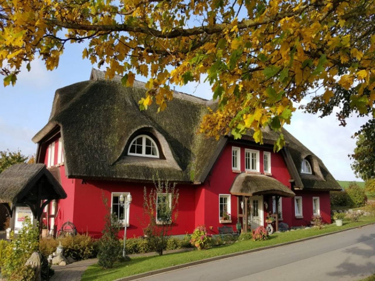 Ganze Ferienwohnung, Karolas Landhus unterm Reetdach - 08 Ferienappartement in Alt Reddevitz, Mönchgut