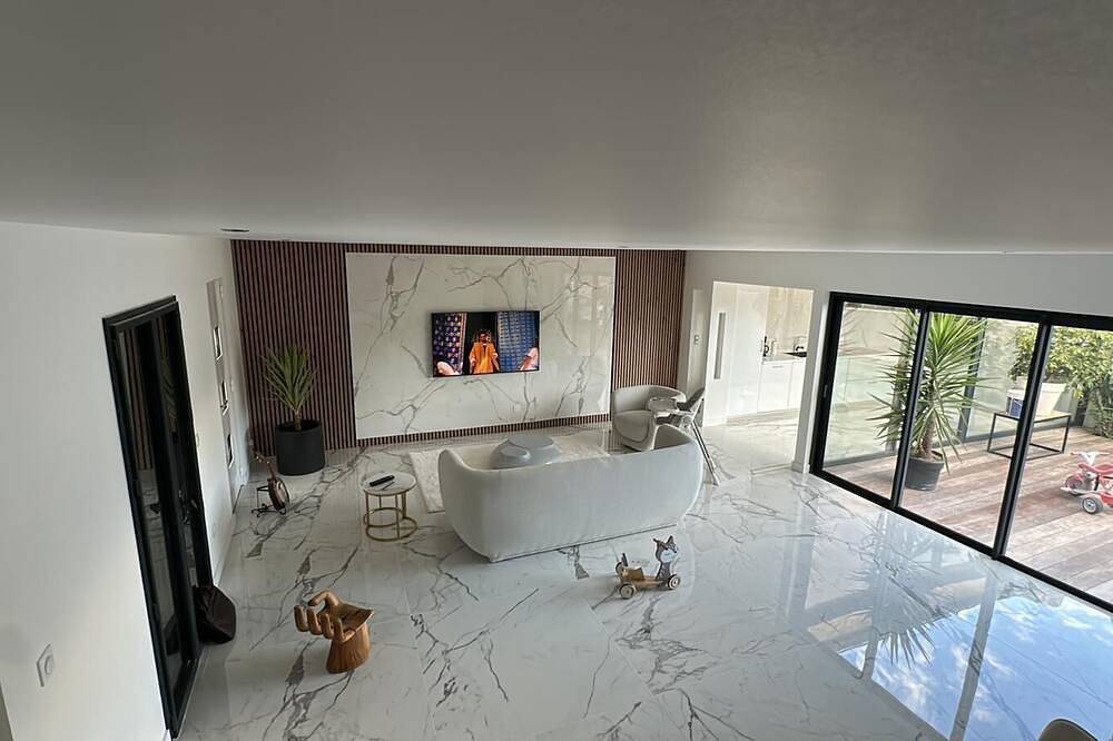 House of excellence in Talence, Bordeaux region