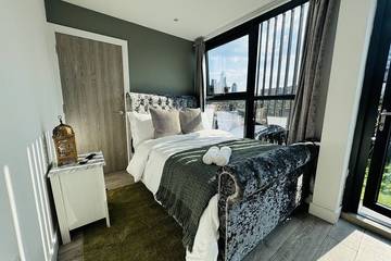 Bed And Breakfast for 2 People in Tower Hamlets, London, Photo 1
