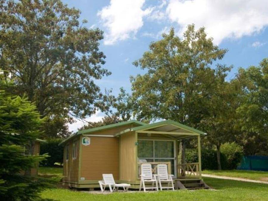 Camping Les Gorges Du Chambon - Ciela Village - Chalet 5 personen - Chalet Ciela Confort - 2 slaapkamers in Eymouthiers, Regionaal Natuurpark van de Perigord-Limousin