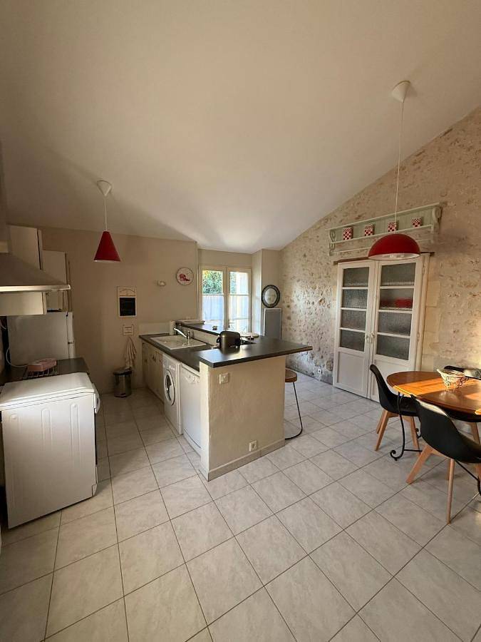 Location de vacances pour 4 personnes, avec terrasse ainsi que jardin et vue, animaux acceptés à Meursac - 2