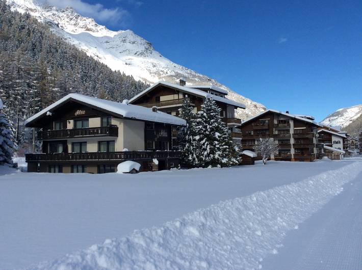 Ferienwohnung für 2 Personen, mit Balkon in Saas-Grund - 2