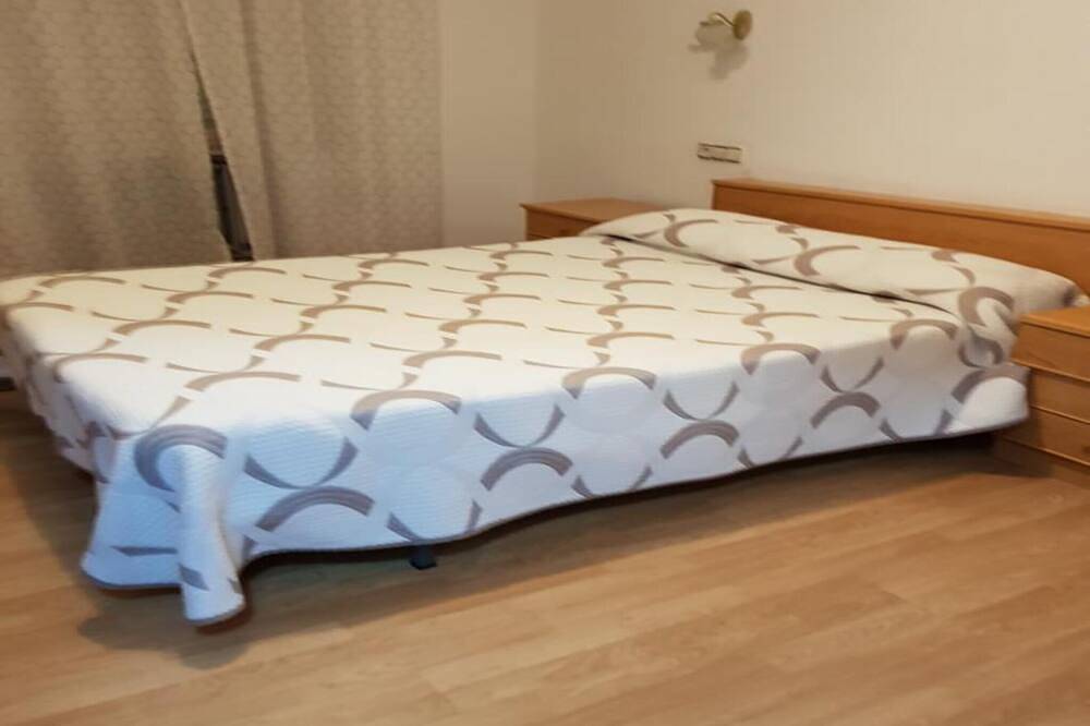 Lovely double room with private bathroom in Luarca, Valdés