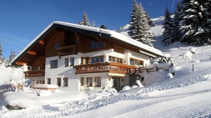 Cottage pour 4 personnes, avec balcon à Riezlern