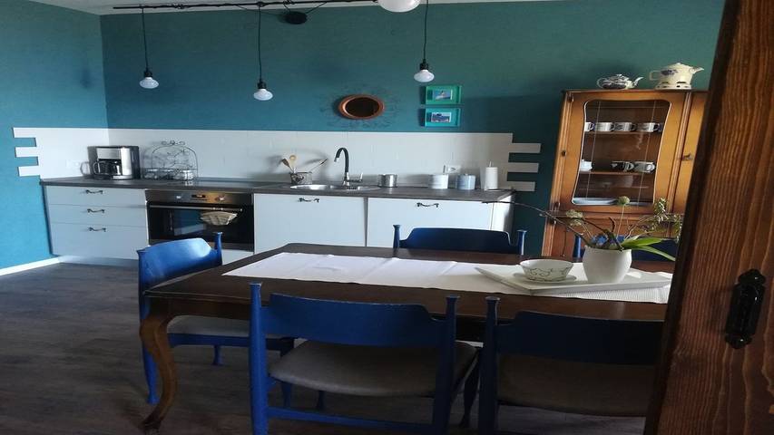 Apartament wakacyjny dla 8 osób, z ogród i balkon w Lokva Rogoznica