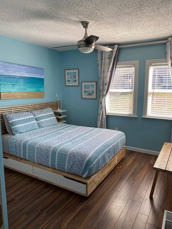 Vacation rental for 10 people, with pool and yard, with pets in Kentucky Lake