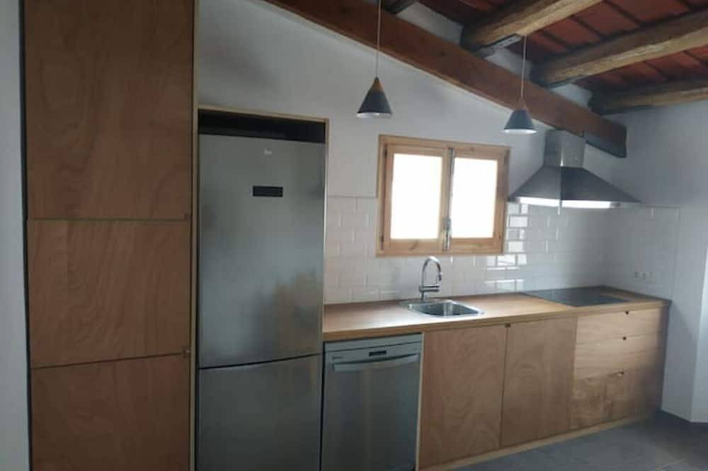 Entire apartment, Apartment near train, beach and Bcn in el Masnou, Costa del Maresme
