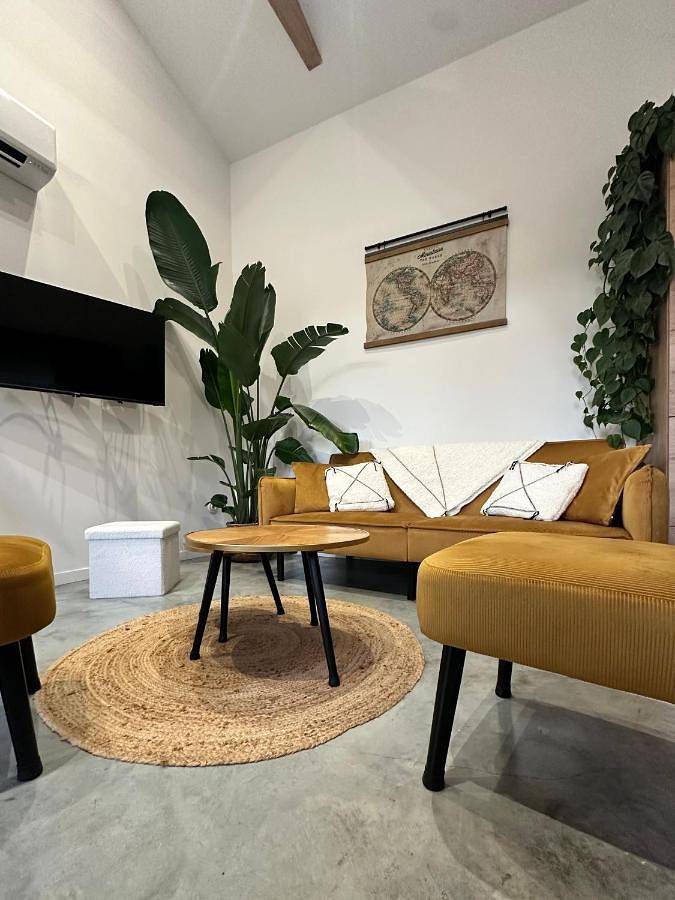 Two-Bedroom House in Gondrin, Gers