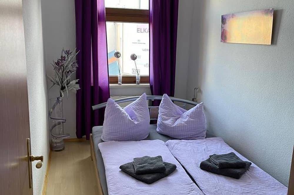 Entire apartment, Apartment Kreft - apartment / apartment, bathroom, toilet, 3 bedrooms in Thale, Harzvorland