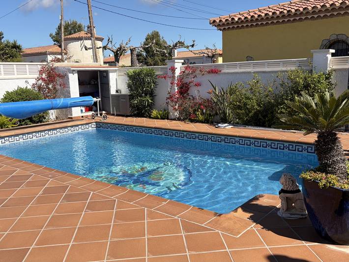 Casa de huéspedes para 6 personas, con jardín en Miami Platja