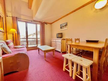 Gîte pour 4 personnes, avec balcon et piscine dans Office De Tourisme De Notre Dame De Bellecombe