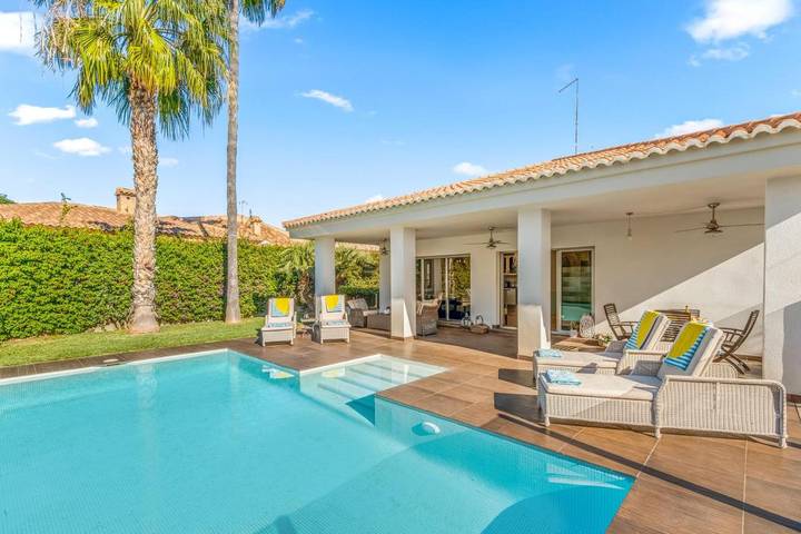 Villa pour 8 personnes, avec jardin et piscine ainsi que jacuzzi et terrasse à El Campello - 2