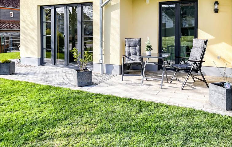 Ganze Ferienwohnung, Appartement am Strand mit TV, Geschirrspüler, Parkplatz & WiFi in Gollwitz, Nordwestmecklenburg (Wismar und Umgebung)