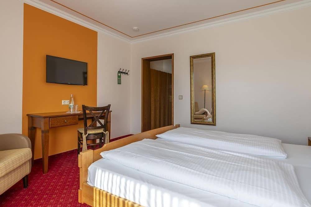 Doppelzimmer mit Balkon - Moselhotel Zur Traube in Burg Eltz, Löf