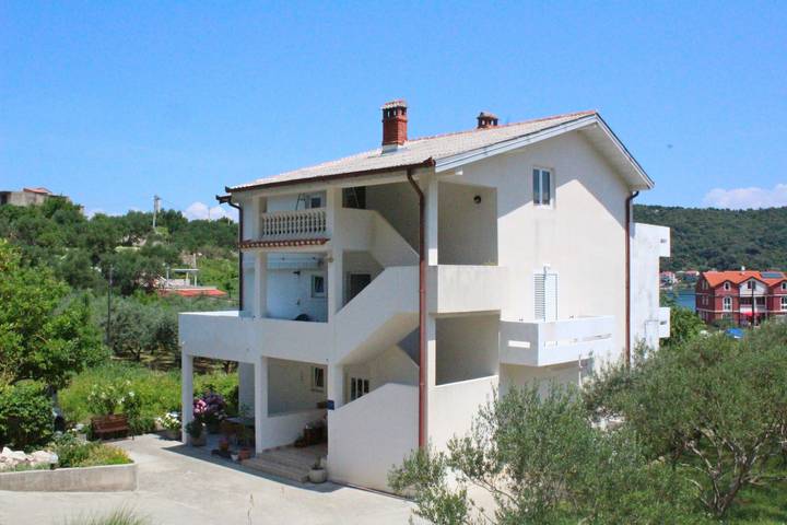 Ferienwohnung für 4 Personen, mit Terrasse in Supetarska Draga