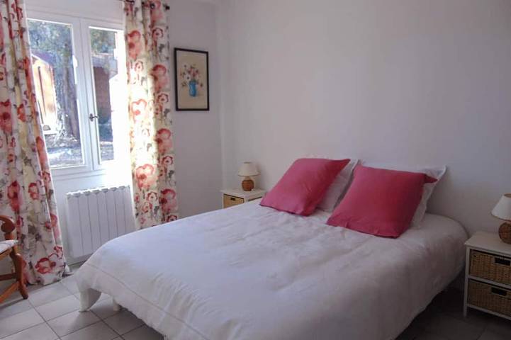 Location de vacances pour 8 personnes, avec jardin à Saint-Maximin-la-Sainte-Baume - 4