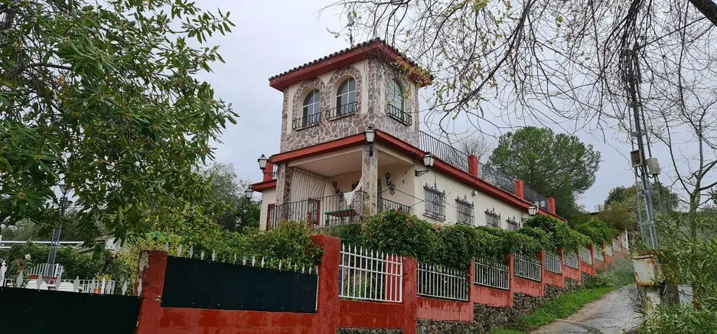 Casa de vacaciones para 8 personas, con piscina además de jardín y vistas, Familias con niños - 1