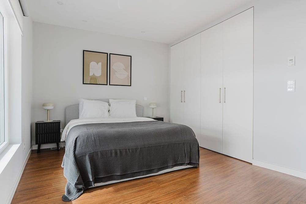 Ganze Wohnung, Blueground | Oeiras, furnished, a/c, washer in Paço de Arcos, Oeiras