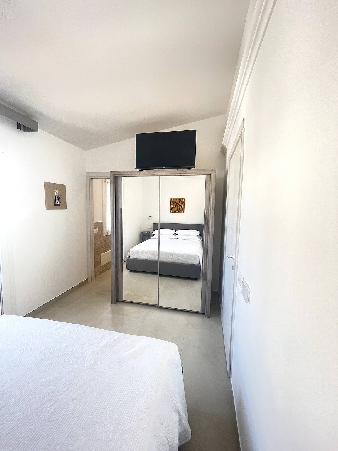 Gästehaus 'Grazia Deledda' mit gemeinsamer Terrasse, Wi-Fi und Klimaanlage in Lotzorai, Ogliastra Provinz