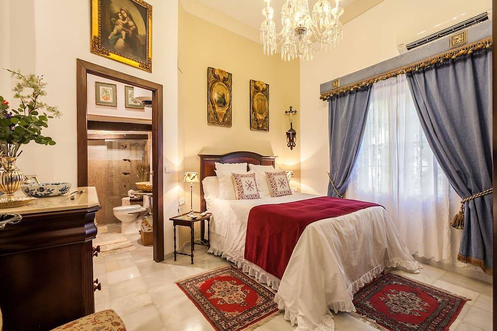 January Offer ! Manor House In Sevilla Center. Internet Wifi, A/C in Casco Antiguo, Sevilla