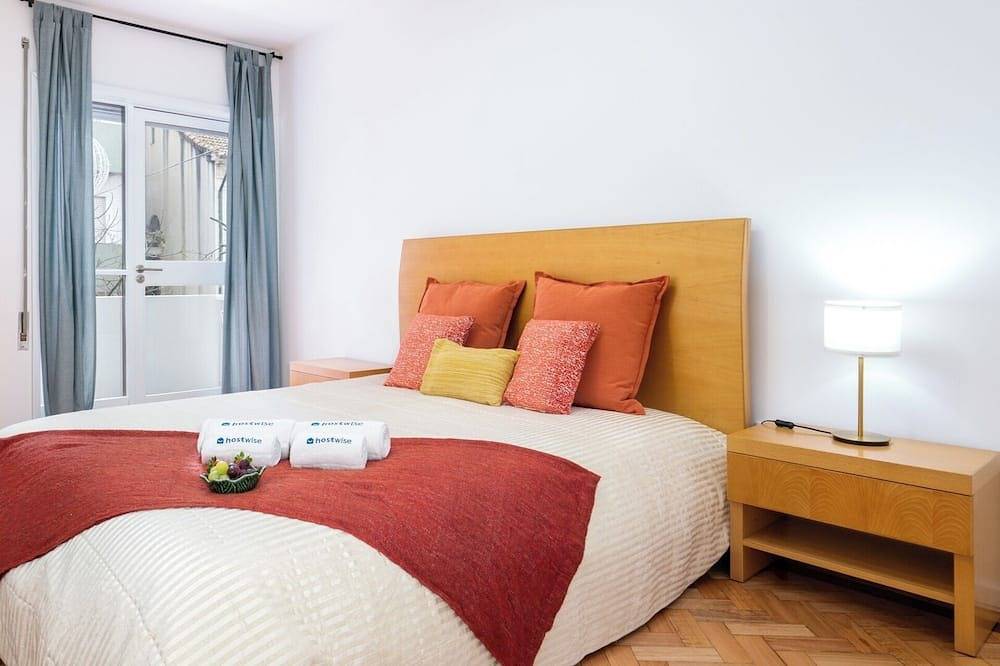 Apartamento entero, Host Wise - Spacious Fresh Flat w/ Terrace | Sea in Espinho, Distrito de Aveiro