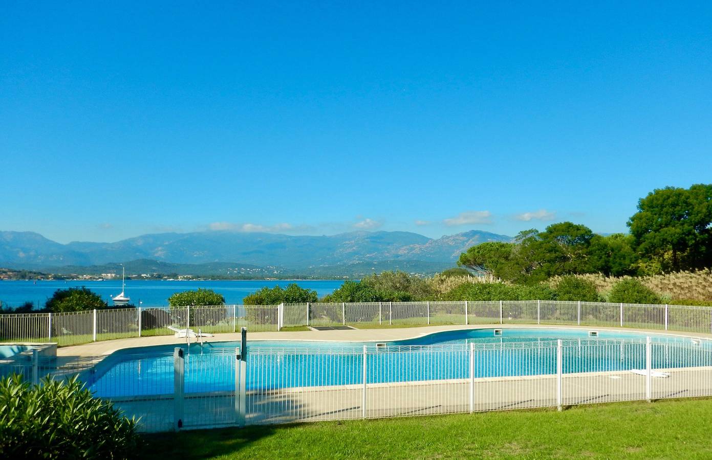 Villa « Cinque Sensi » avec vue mer, Wi-Fi et climatisation in Porto-Vecchio, Arrondissement de Sartène