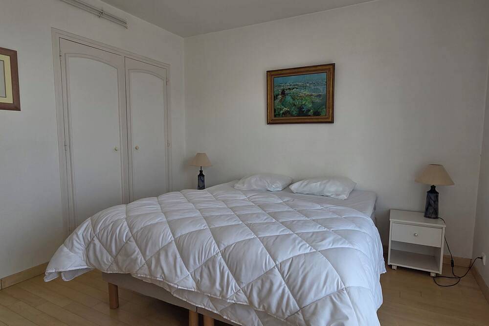 Appartement entier, Très Bel Appartement 2 Chambres Balcon vue mer au Centre de Concarneau in Concarneau, Région de Quimper