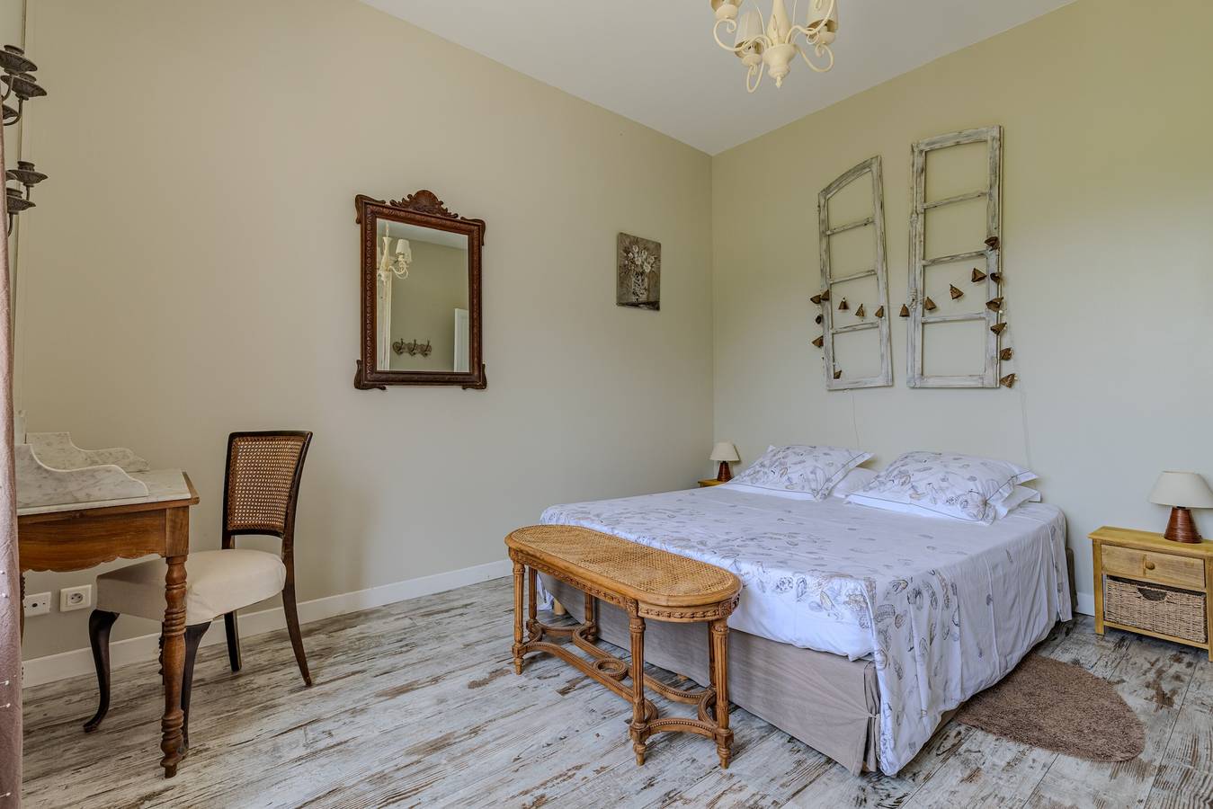 Les Marronniers – Maison de vacances avec piscine et vue sur les vignobles à Montagne in Montagne, Région de Libourne