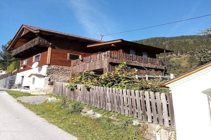 Ferienhaus für 4 Personen, mit Balkon und Garten sowie Pool in Rangersdorf