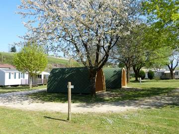 Glamping voor 2 Personen in Saint-Genix-sur-Guiers, Savoie, Afbeelding 1