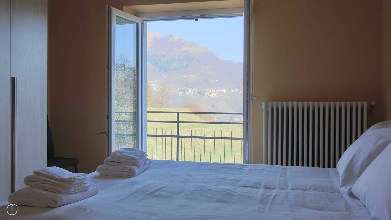 Appartement entier, Casasco 79 in San Fedele Intelvi, Centro Valle Intelvi