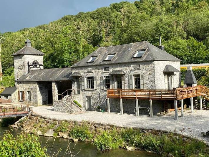 Location de vacances pour 7 personnes, avec vue et jardin à Yvoir - 2