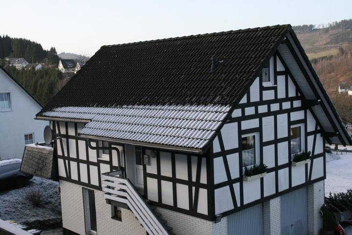 Ferienhaus für 8 Personen, mit Ausblick und Terrasse, mit Haustier in Schmallenberg